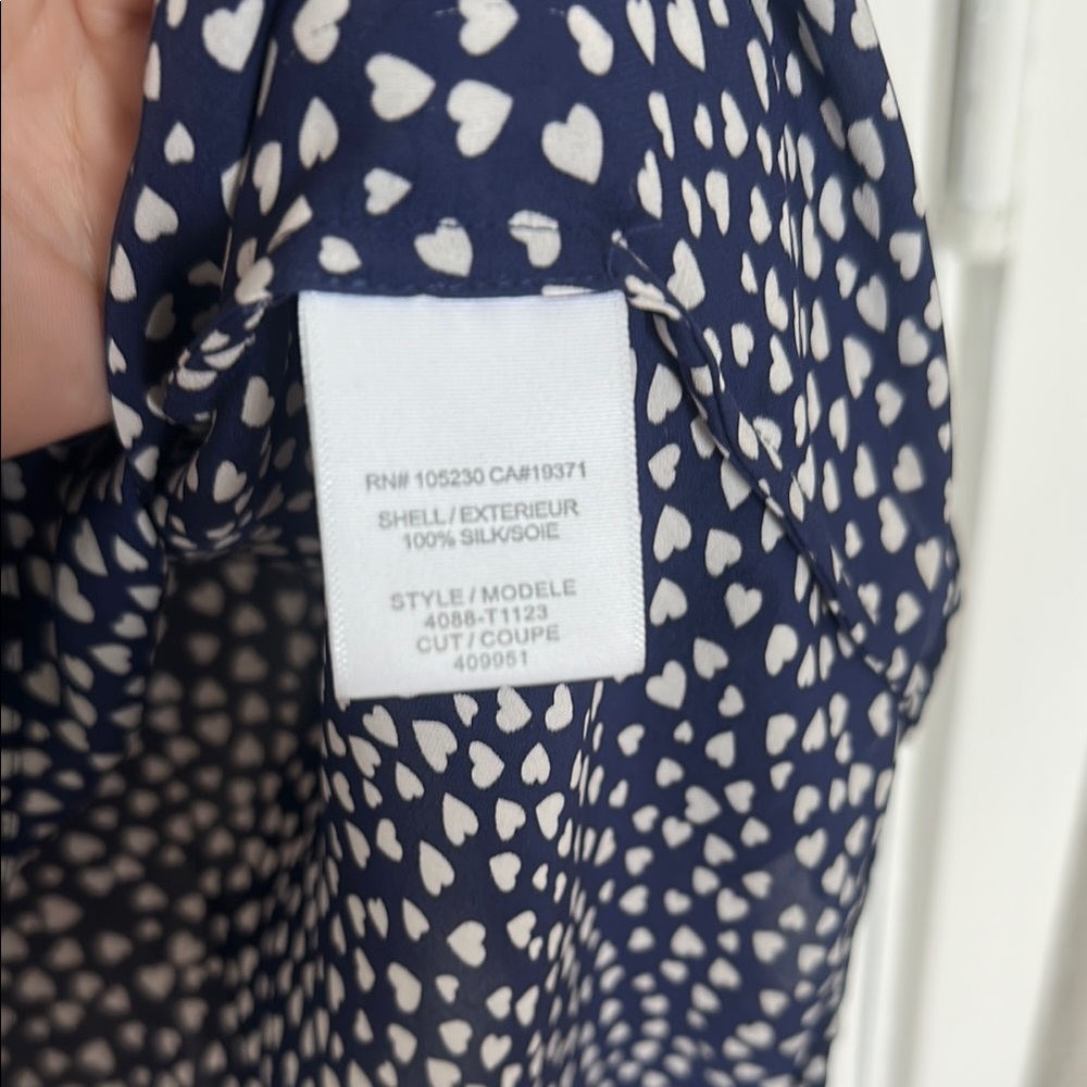 Joie Navy and White Heart Silk Blouse - Picture 6 of 9